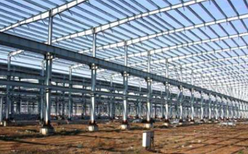 为什么现在房子都是城西钢结构搭建的