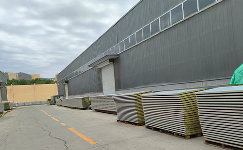 城西彩钢夹芯板