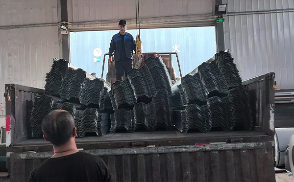 城西楼承板及装配式建材新应用：十全彩钢厂多品类协同能力获项目验证